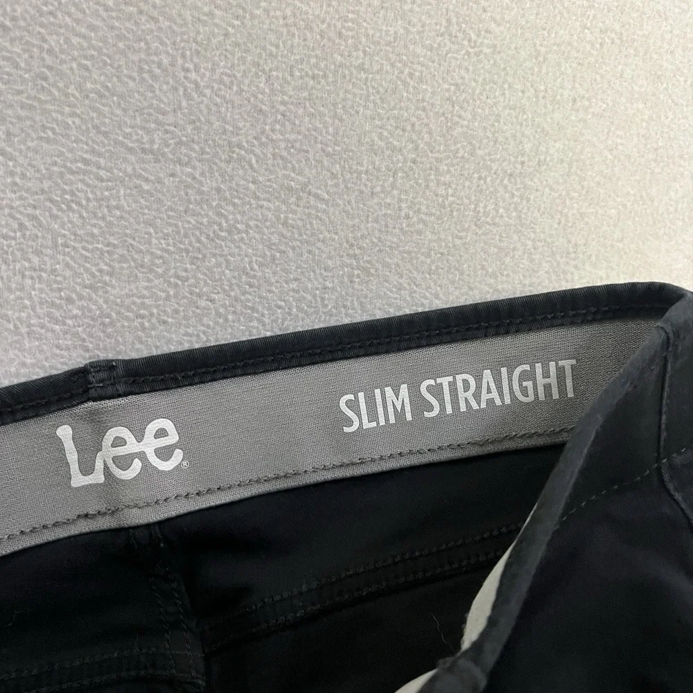 Lee Pants Men's Size 29x32 (Fits 29x31) Black Slim Straight Stretch